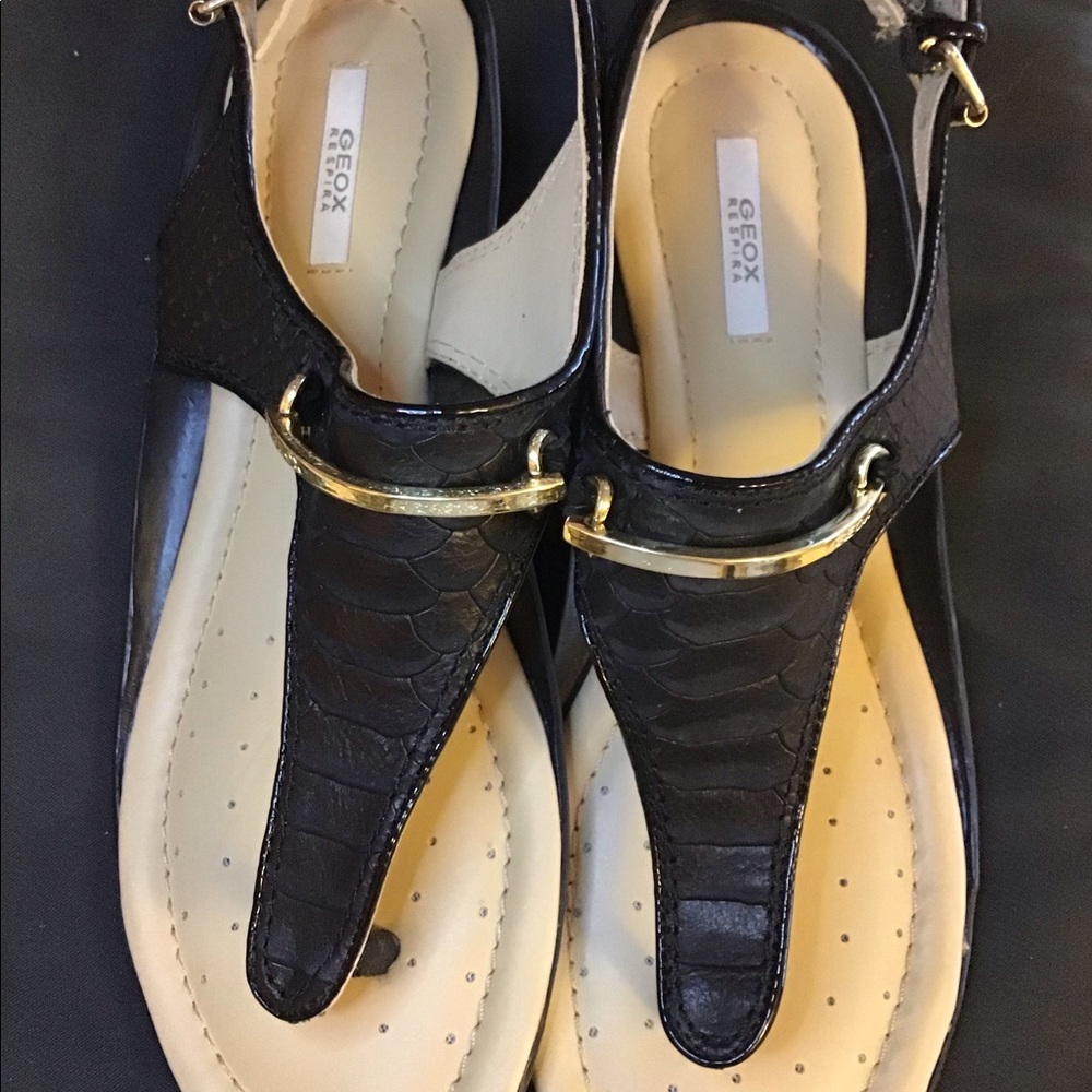 Geox  thong sandals